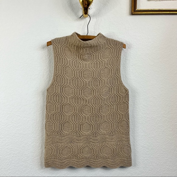 St. John Sweaters - St John Honeycomb Cashmere Sleevless Turtleneck Sweater